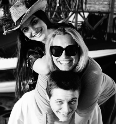 Andreea Esca și copiii săi, Alexia și Aris