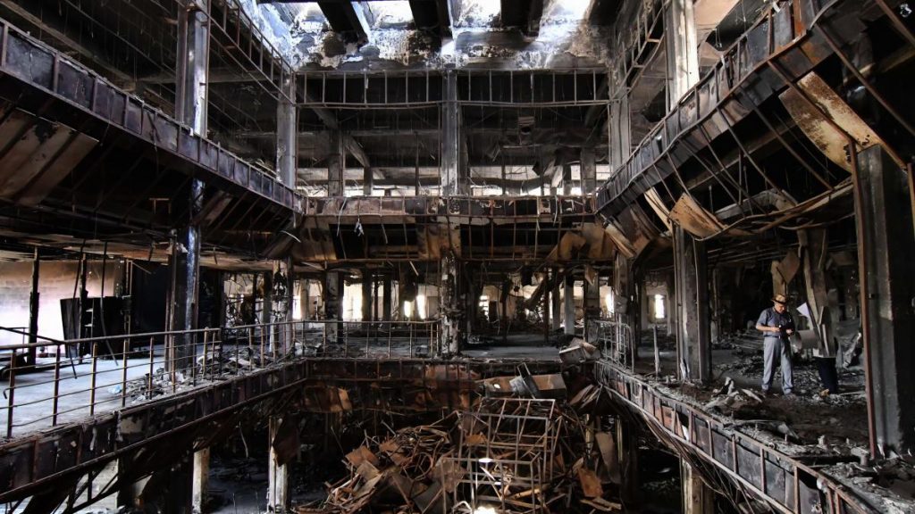 Biblioteca universitară din Mosul după bombardamente