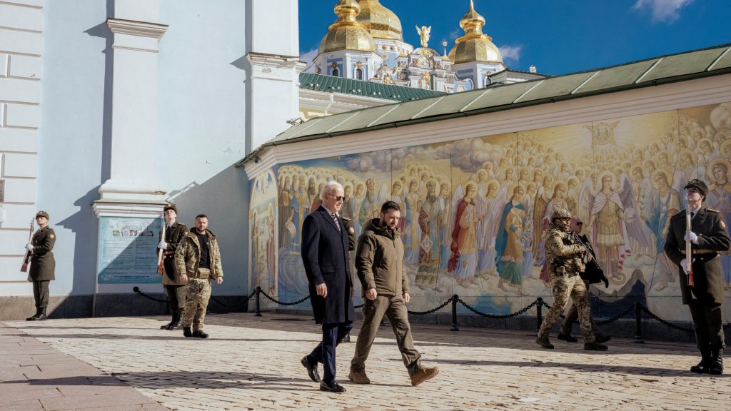 Joe Biden alături de Volodimir Zelenski în vizită la Catedrala Sfânta Sofia, monument din Patrimoniul UNESCO