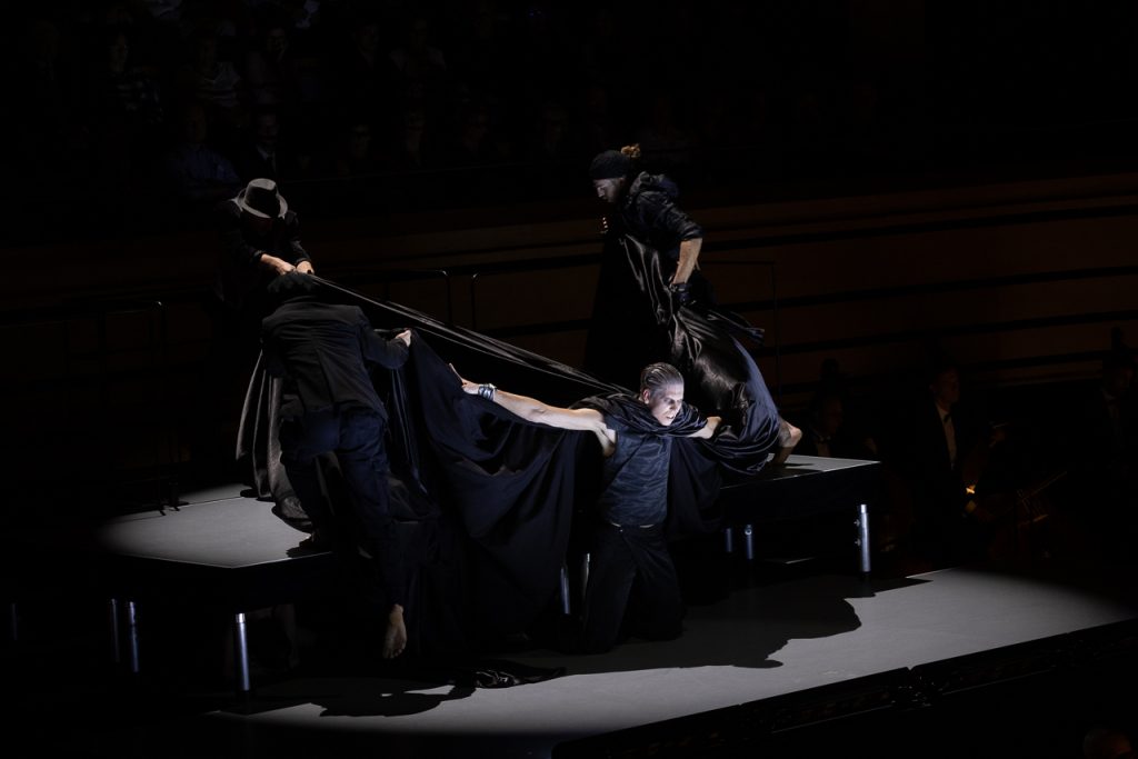 Spectacolul Mandarinul Miraculos/ foto: evaduda.net