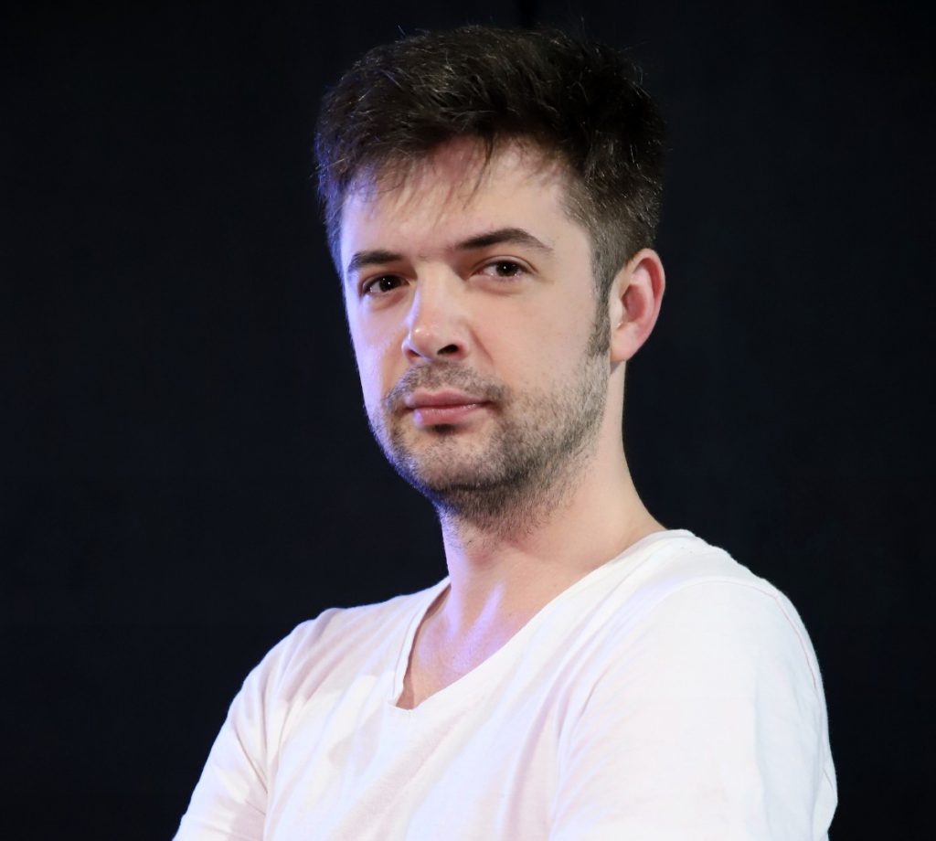 Horia Andrei Butnaru, actor al Teatrului Matei Vișniec/ foto: Teatrul Matei Vișniec Suceava