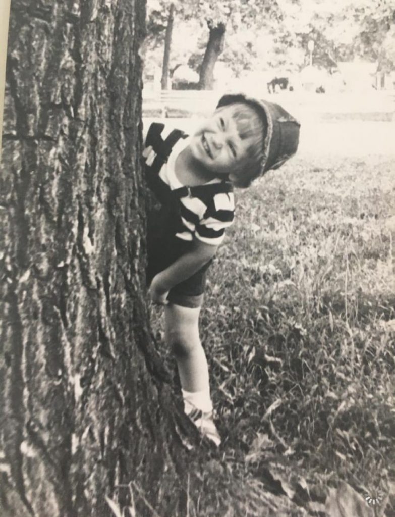 
Sebastian Stan în copilăria din România/ foto: arhiva personală, prin amabilitatea actorului