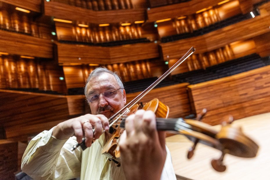teodor coman violist foto Bogdan Iordache Cultura la duba